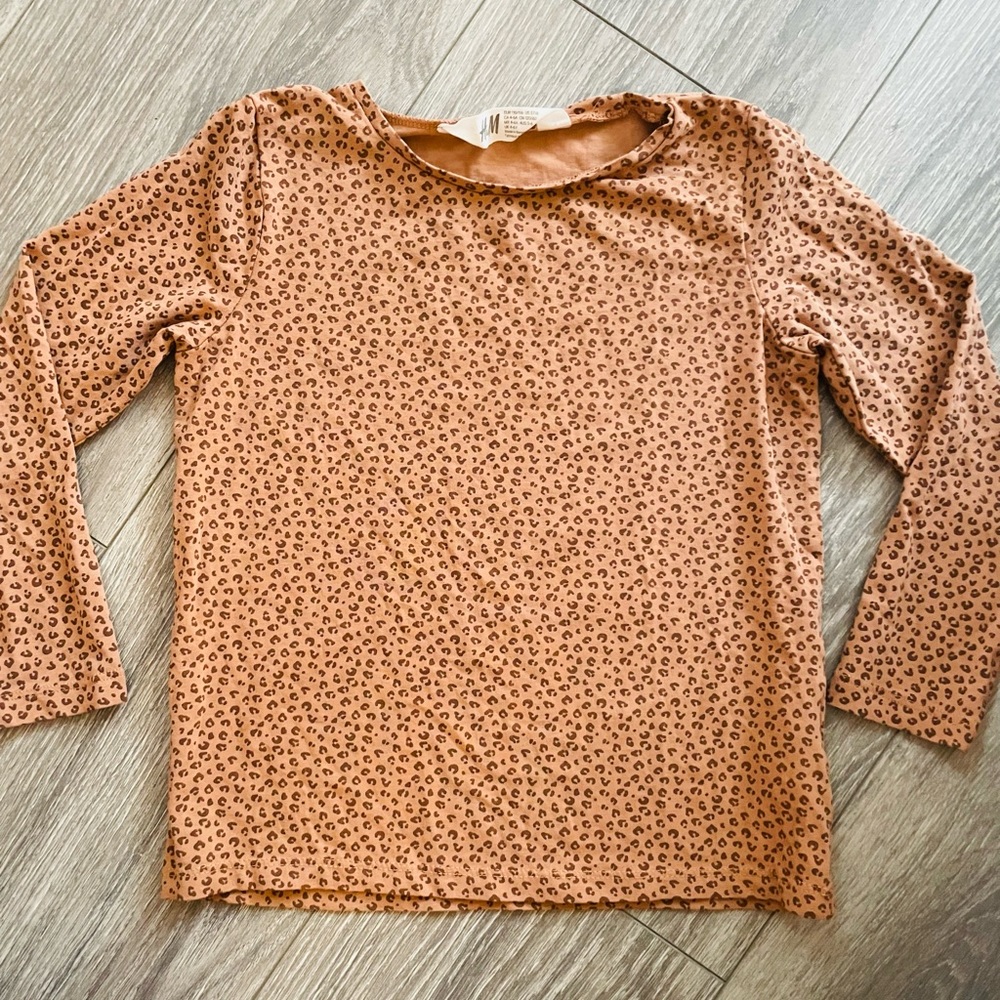 Size 5T/6 h&m shirt